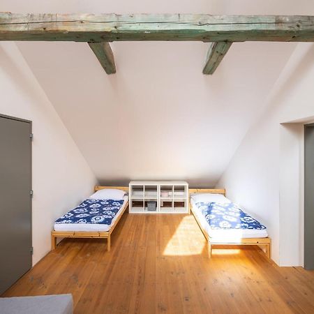Zamecky Hostel Litomysl Phòng bức ảnh